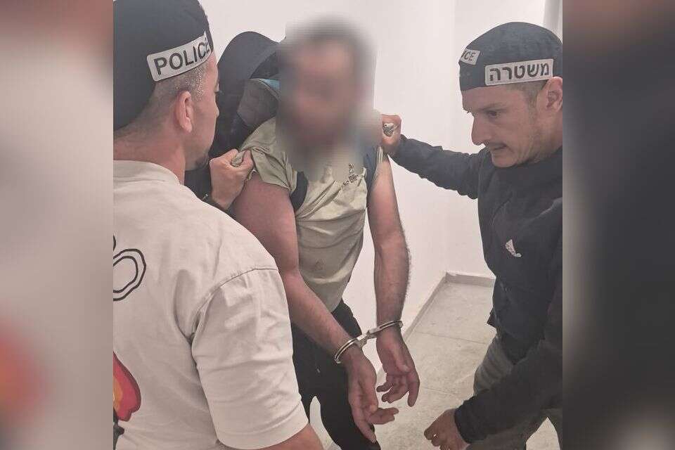 מעצר השב"ח החשוד בעבירות מין בהרצליה , דוברות המשטרה