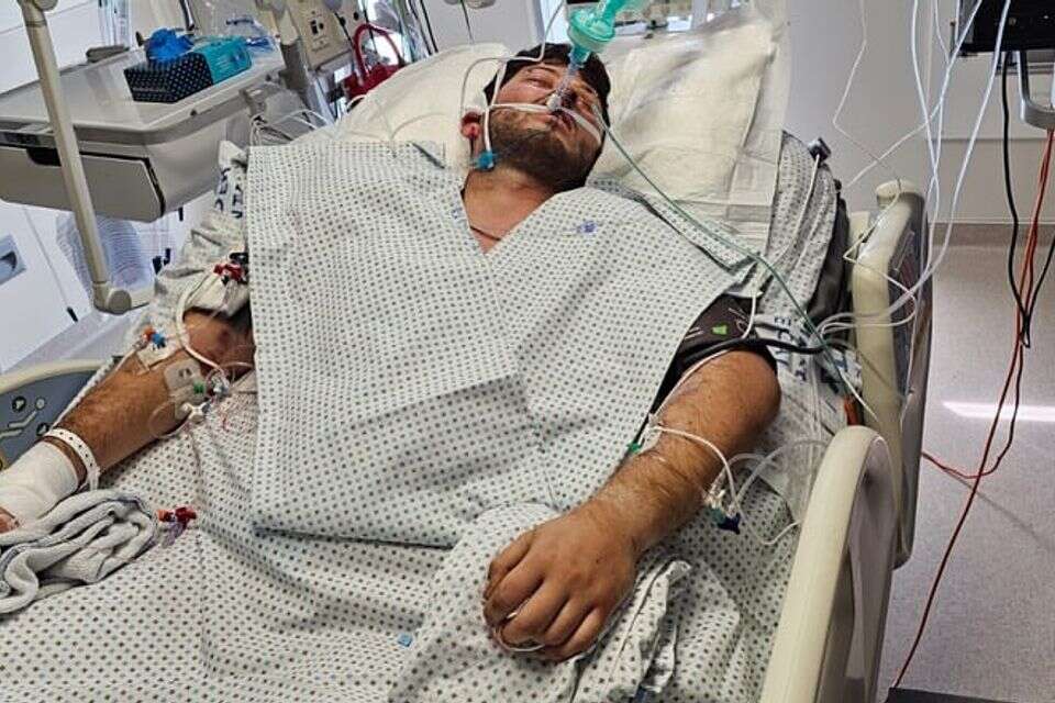 בוריס שטונדה בבית החולים אחרי הפציעה , ללא