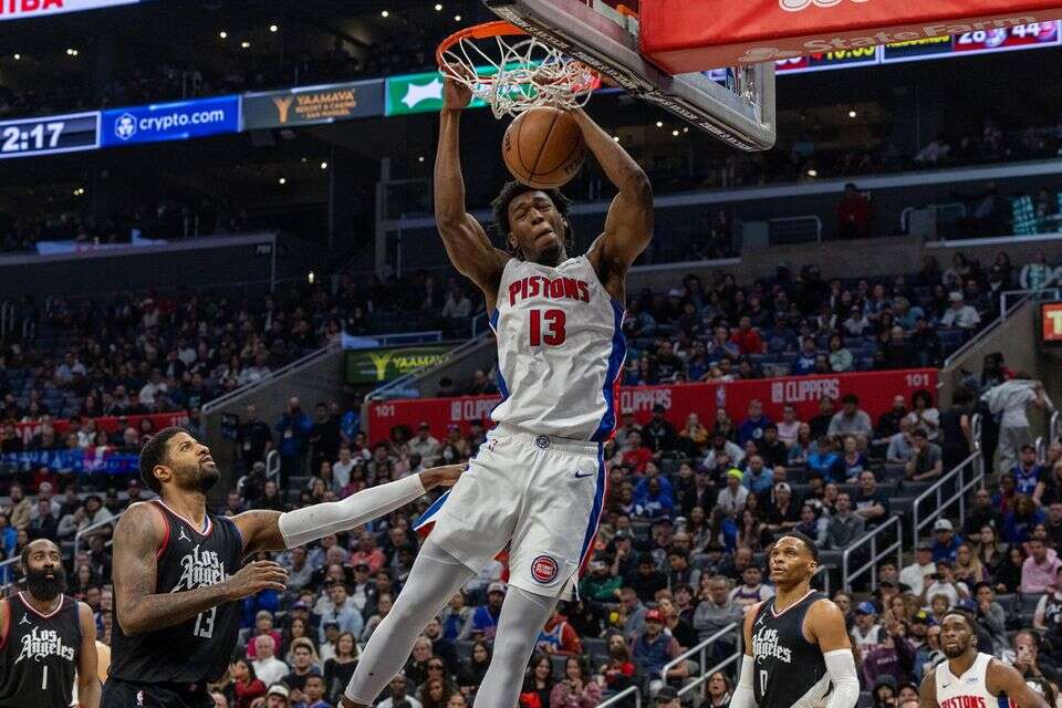 ג'יימס וייסמן במדי דטרויט , Brian van der Brug / Los Angeles Times via Getty Images