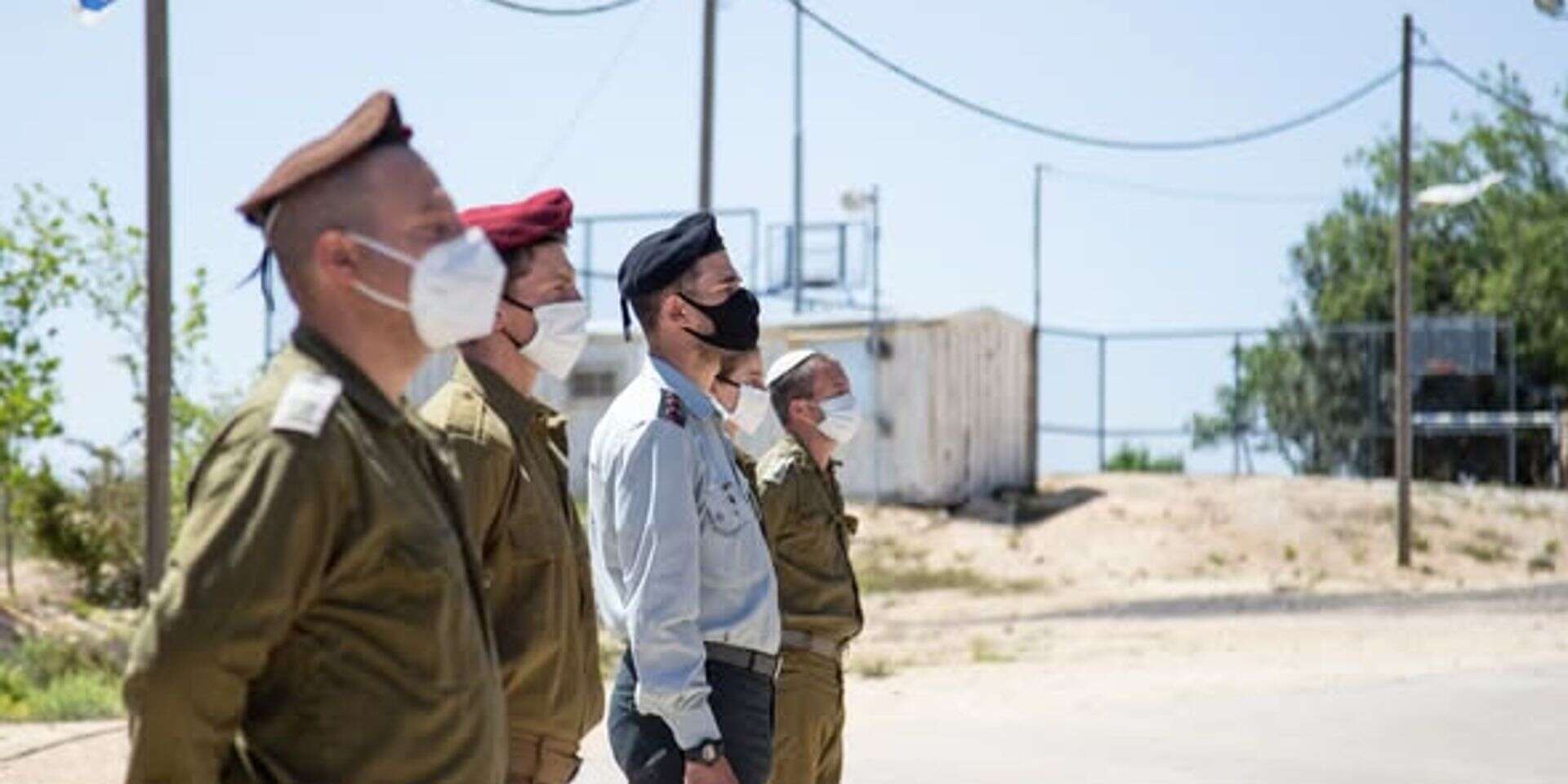 "שכונה אחת - לב שבור". בין החיילים בתמונה: רב סרן במיל' איתמר ספיר, ורב סרן עמישר בן דוד ז"ל , מתוך פייסבוק