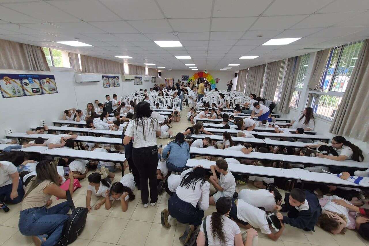 Six years without routine: wars, crises and the collapse of the education system