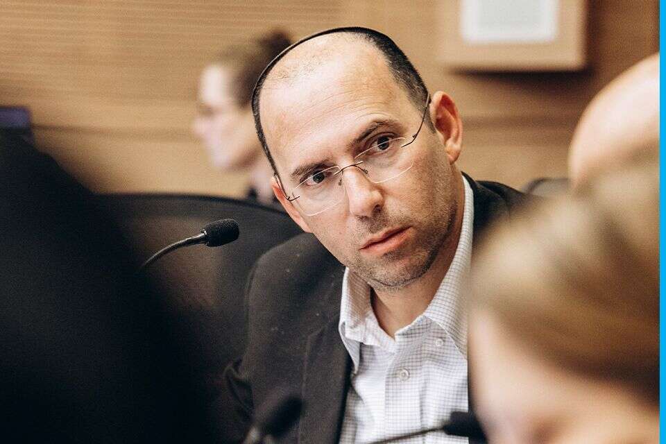 לעזוב את הטון ולשים לב לתוכן. ח"כ שמחה רוטמן , מיכה בריקמן