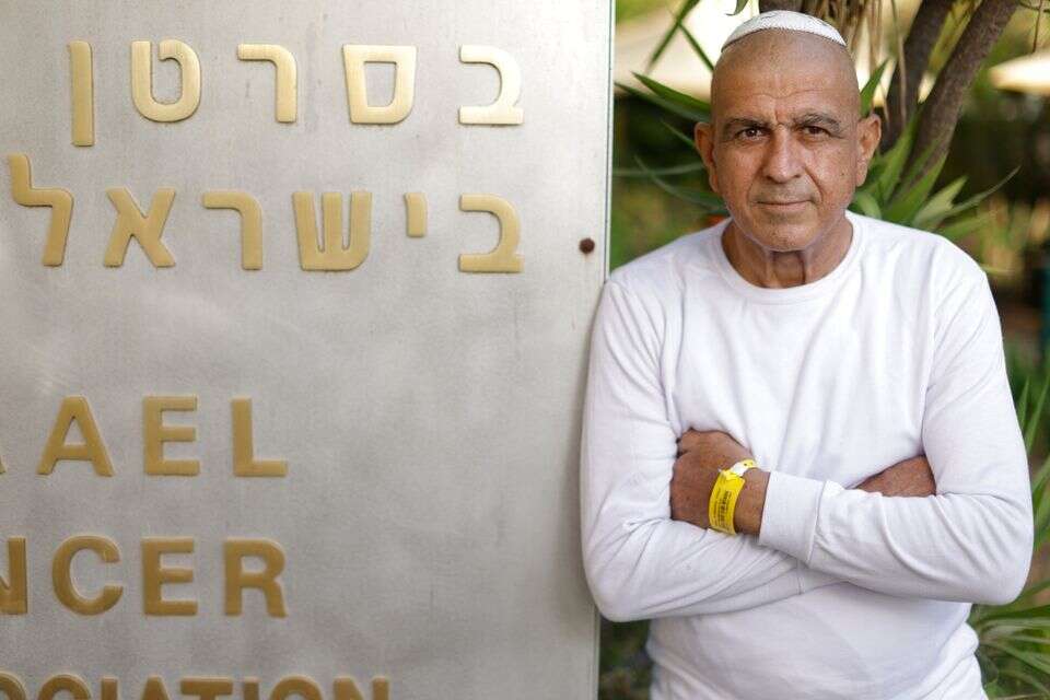 רפי וקנין, בן 62 משדרות, חולה במחלת סרטן נדירה - קופת החולים "כללית" מסרבת לממן את הטיפול בטענה שהוא "ניסיוני" , יהושע יוסף