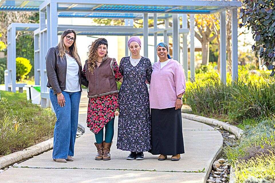 אבישג, שיראל, מרגלית ומור. "רק בחלוף הזמן אפשר להבין כמה אנחנו צריכות שיקום" , לירון מולדובן
