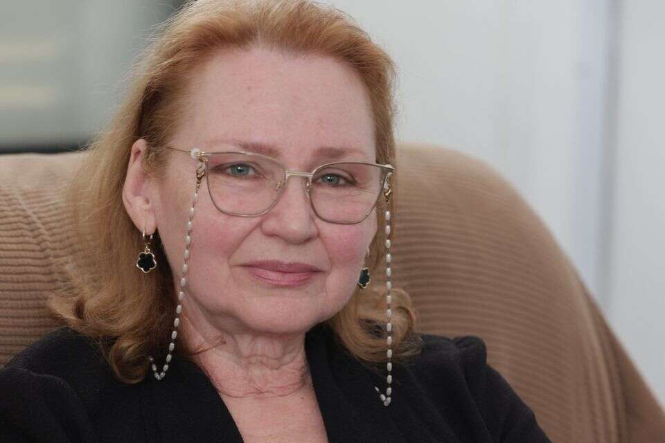 אוקסנה יונייב בת ה-61 , ללא