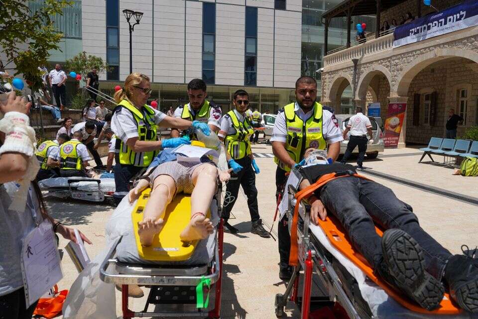 יום הפראמדיק במכללת צפת תרגיל אר״ן בהשתתפות צוותי מד״א, כב״א ומשטרה , אייל מרגולין - ג׳יני