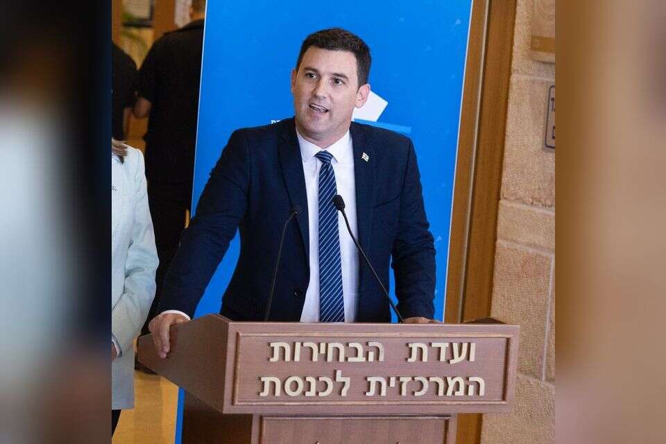 ח"כ איתן גינזבורג , קובי וולף