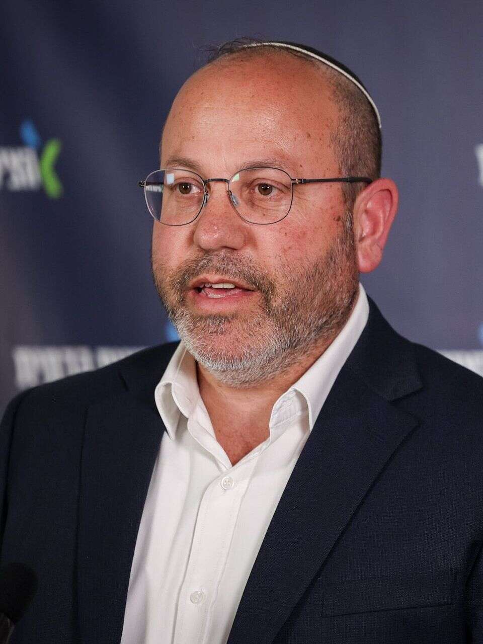 צביקה מור