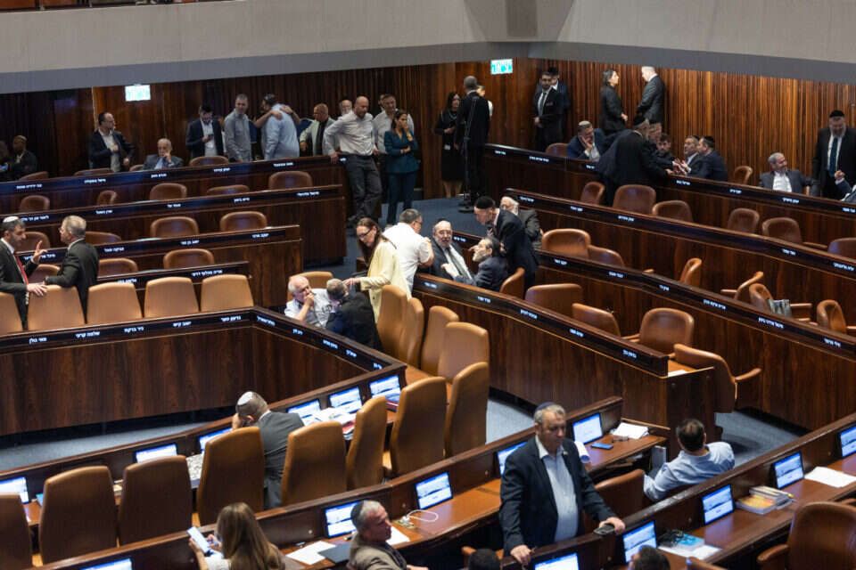 מליאת הכנסת , אורן בן חקון