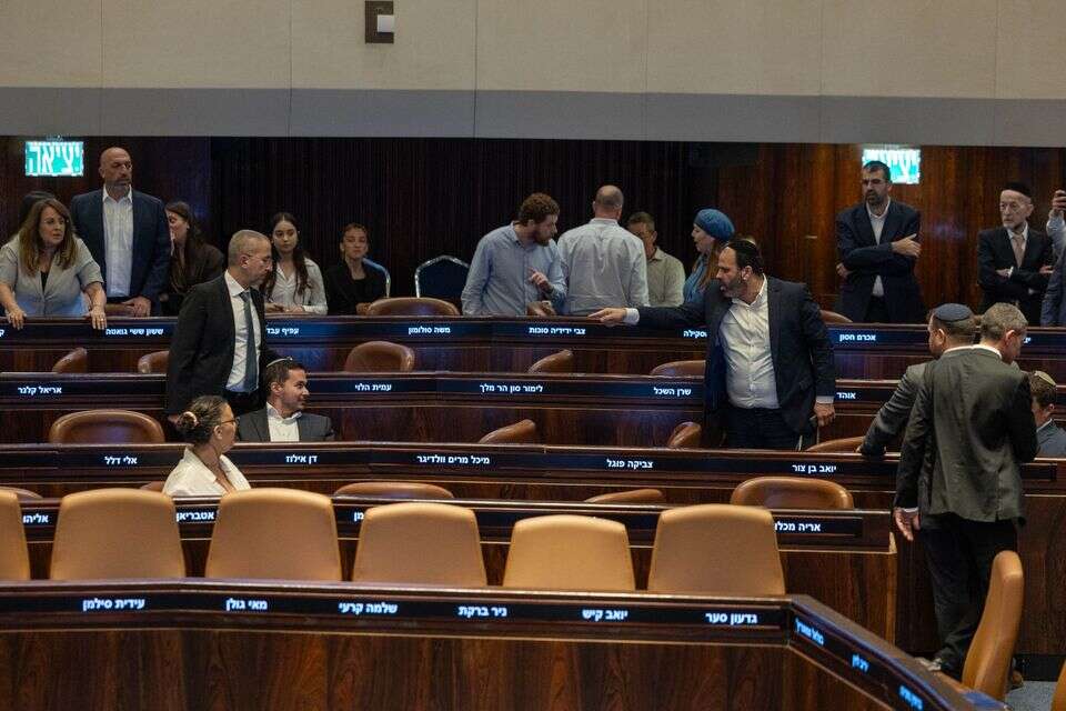 ינון אזולאי מש"ס התעמת עם חבר הכנסת דן אילוז מהליכוד , אורן בן חקון