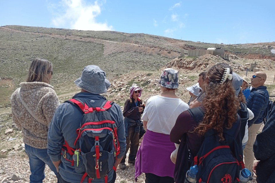 מבקרים באתר החרמון , ורד לנס, החברה להגנת הטבע