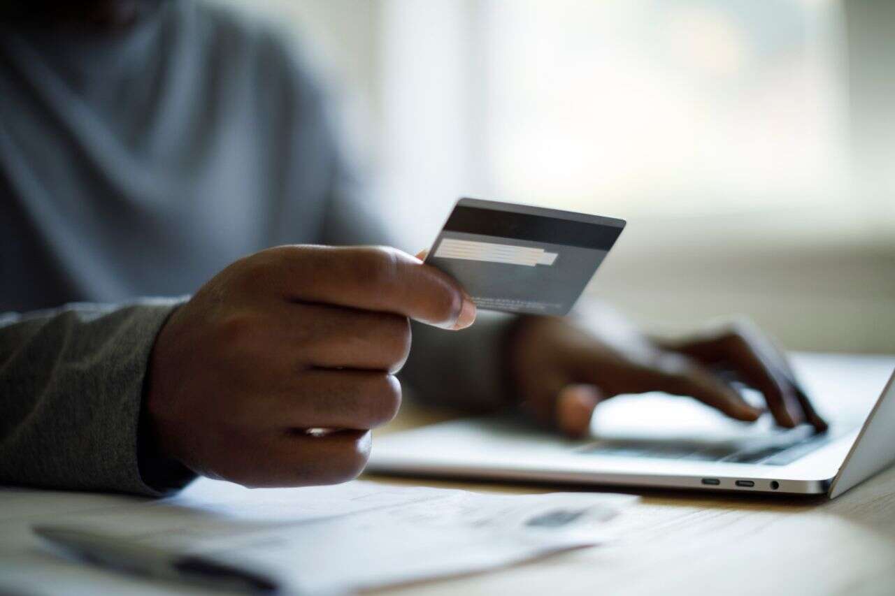 Making an order: Is it dangerous to give the three digits on the back of the credit card?