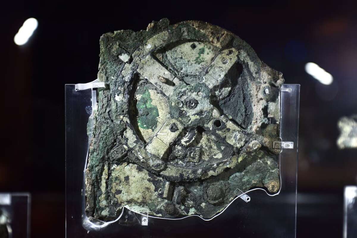 The Great Mysteries of History: Findings That Fascinate Scientists