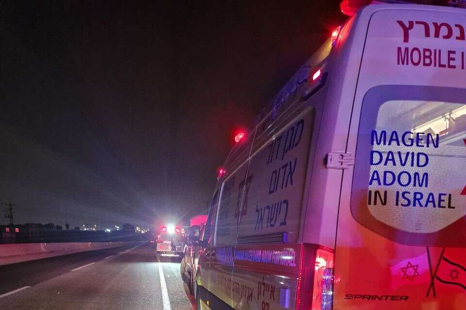 זירת התאונה בסמוך לבית דגן , תיעוד מבצעי מד"א