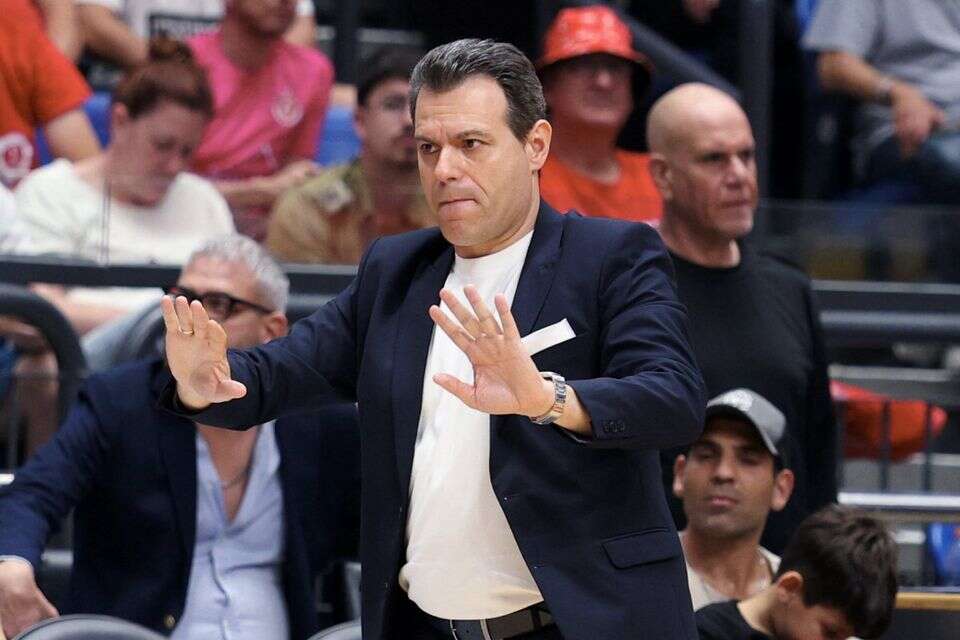 דימיטריס איטודיס , אלן שיבר