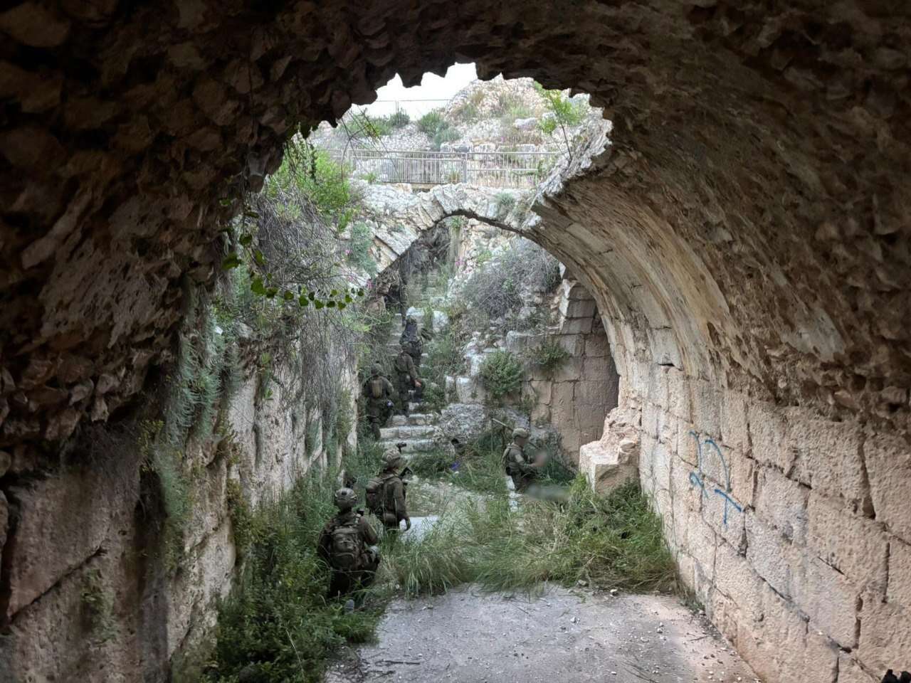 צה"ל כבש את הבופור , דובר צה"ל