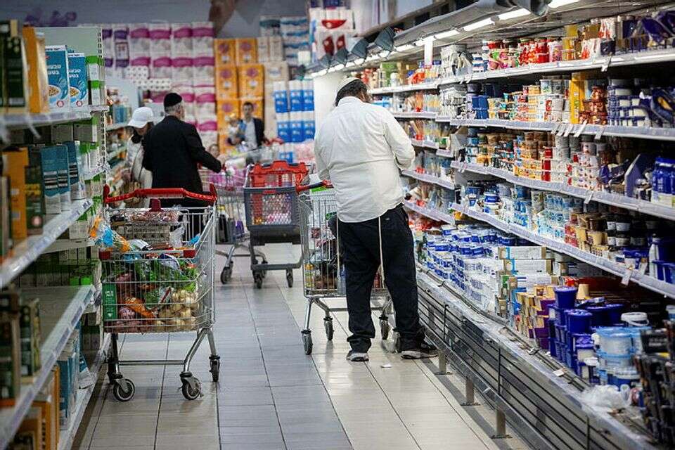לקוחות חרדים קונים בסופר , אורן בן חקון