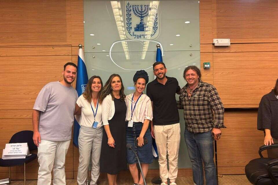 הצעת החוק להגבלת שכר טירחה בתביעות נכי צה"ל, הלומי קרב ונפגעי פעולות אושרה , ללא קרדיט