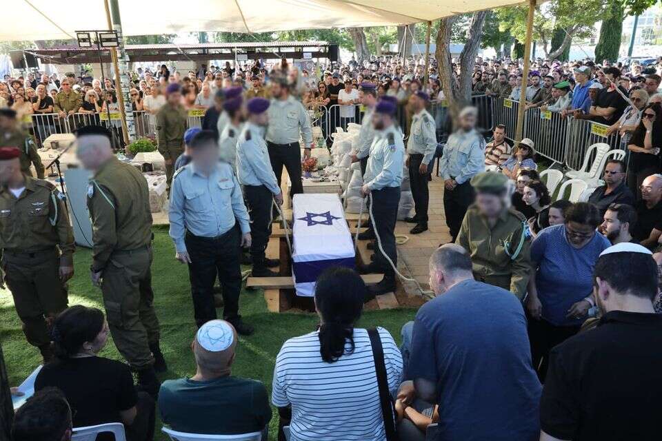 הלוויתו של סרן ד"ר אורי סילבסטר , גדעון מרקוביץ'