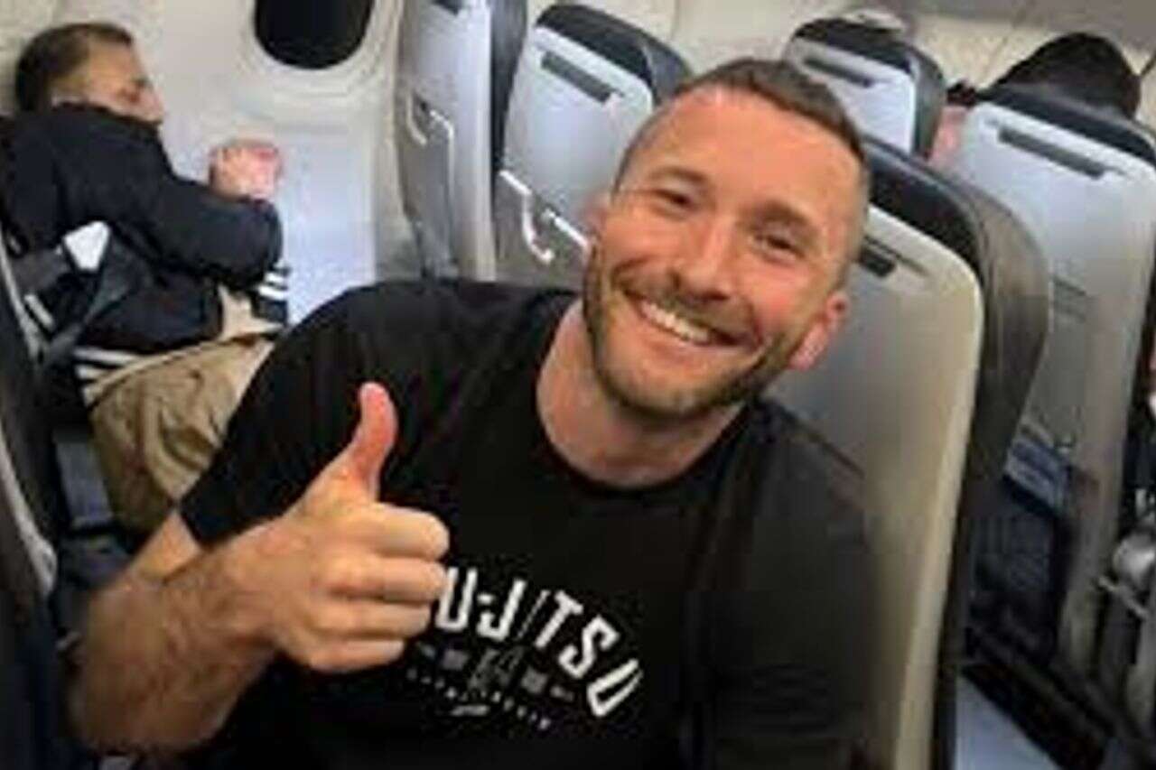 The footage that went viral: A former MMA fighter overpowered a rowdy passenger