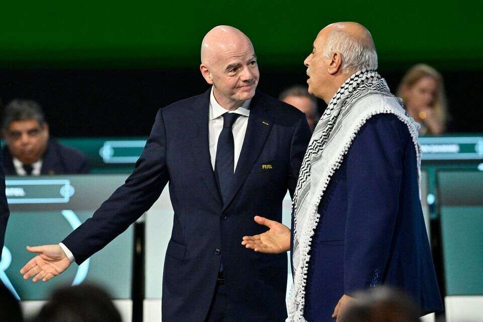 ג'יבריל רג'וב, יו"ר ההתאחדות הפלסטיני עם ג'אני אינפנטינו, נשיא פיפ"א , רויטרס
