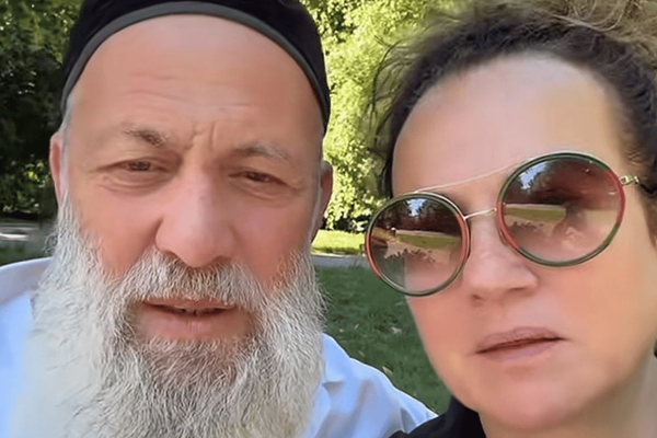 מדברת על מה שהקפדיה להסתיר. צופית גרנט ושולי רנד , צילום מסך