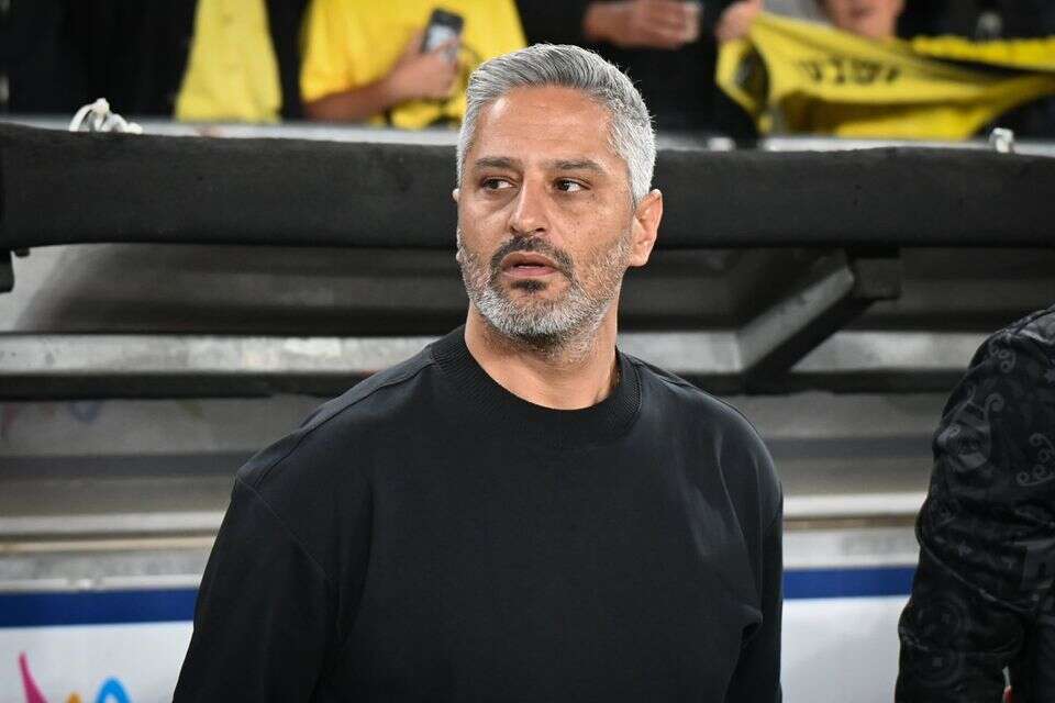 ברק יצחקי ,  ברני ארדוב