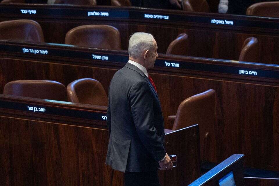 קשה להאמין שזו לא שירת הברבור שלו. ראש הממשלה בנימין נתניהו במליאת הכנסת , אורן בן חקון