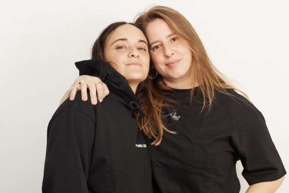 יממה לפני החתונה, היא הגיעה לבית החולים. אמילי דמארי עם בת זוגה, דניאל עמית , שי פרנקו