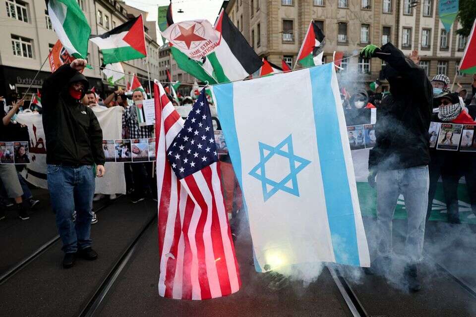 הפגנה פרו-פלסטינית בבאזל לפני האירוויזיון שנערך בעיר , רויטרס