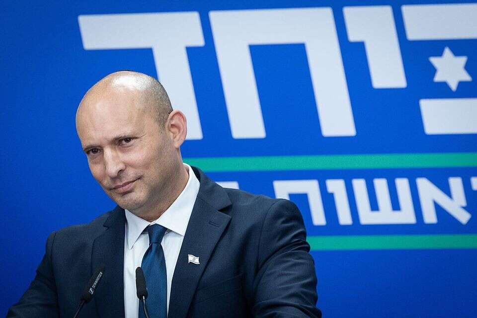 נפתלי בנט. הולך בין הטיפות , אורן בן חקון
