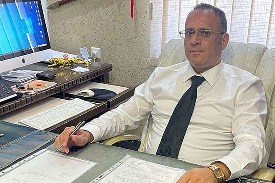 "החיים השתנו בשנייה אחת": השנה שחלפה מאז שאיבד את אשתו ושתי בנותיו