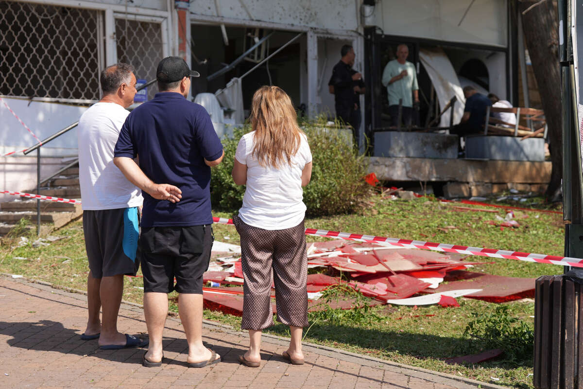 פגיעת רקטה ששוגרה מלבנון במרכז המסחרי בקריית שמונה , אייל מרגולין - ג׳יני