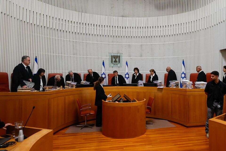 בית המשפט העליון  , אורן בן חקון 