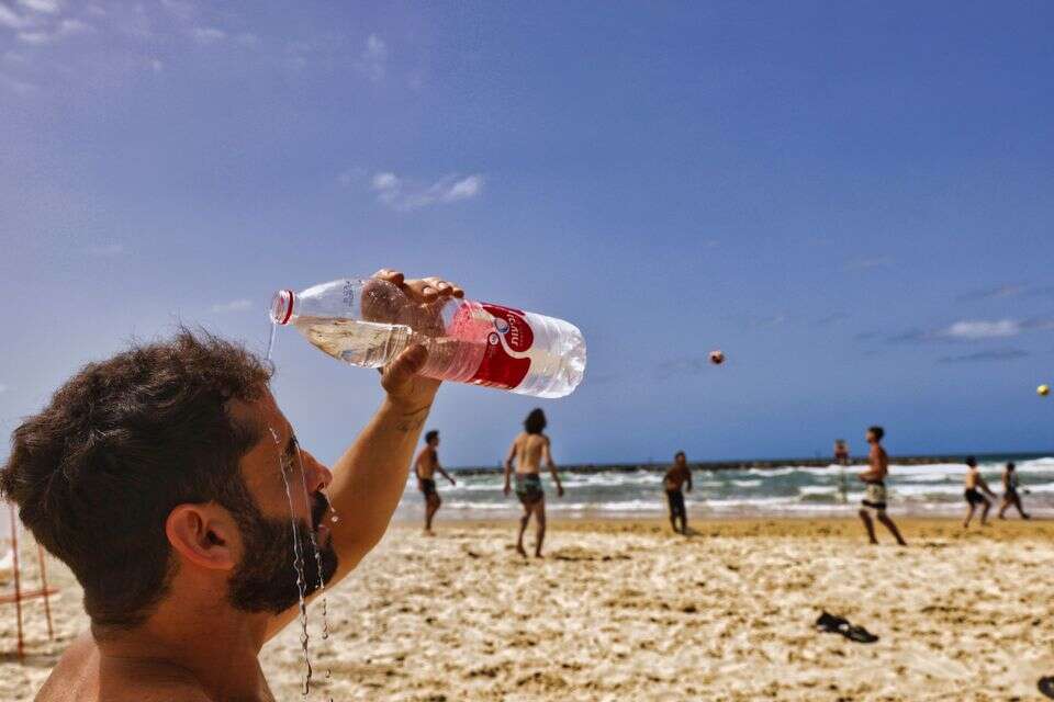 קיץ, חוף ים, עומס חום, ארכיון , יהושע יוסף