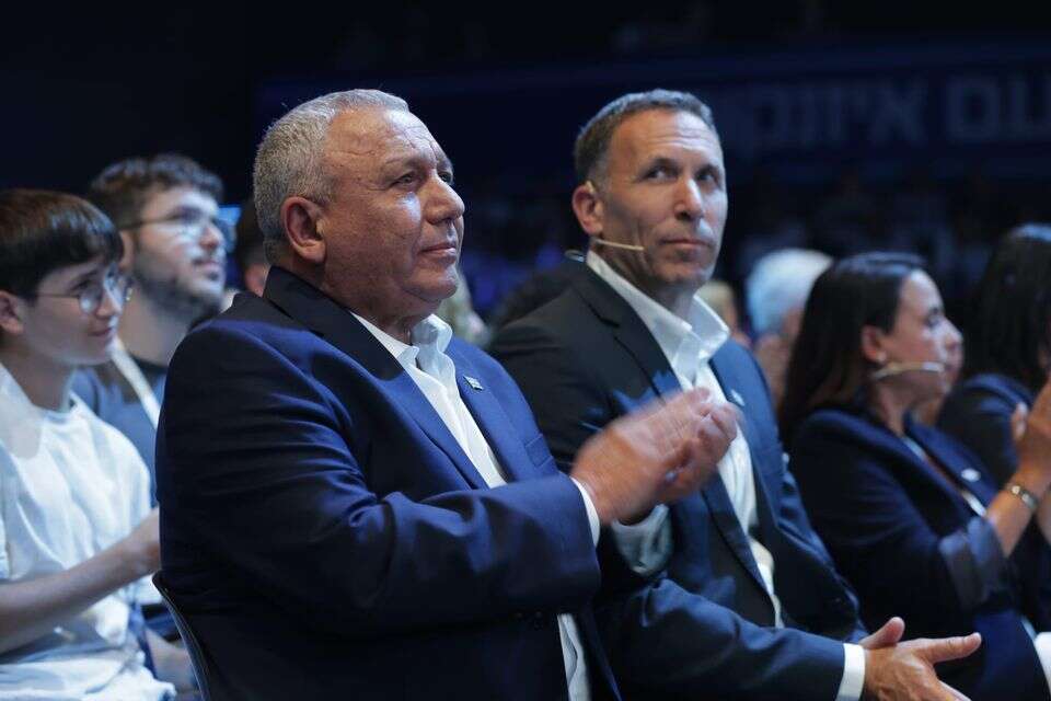 איזנקוט משיק את קמפיין ישר! , ללא
