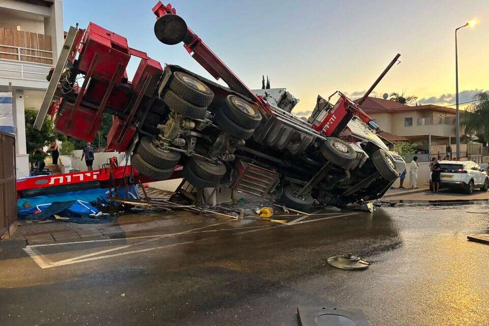 הנזק שנגרם כתוצאה מנפילת הקראוון בראשל"צ , ללא