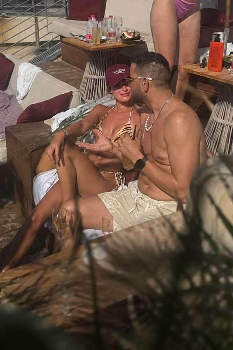 אמילי קופר עם גיל עמוסי מלאב איילנד, פפראצי , השם שמור במערכת ForReal