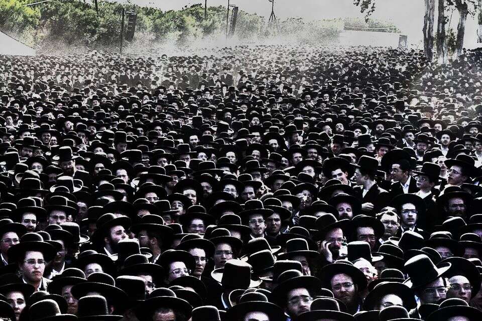 אם המצב ימשיך ככה, ישראל לא תשרוד עוד דור. הפגנת חרדים , ללא קרדיט