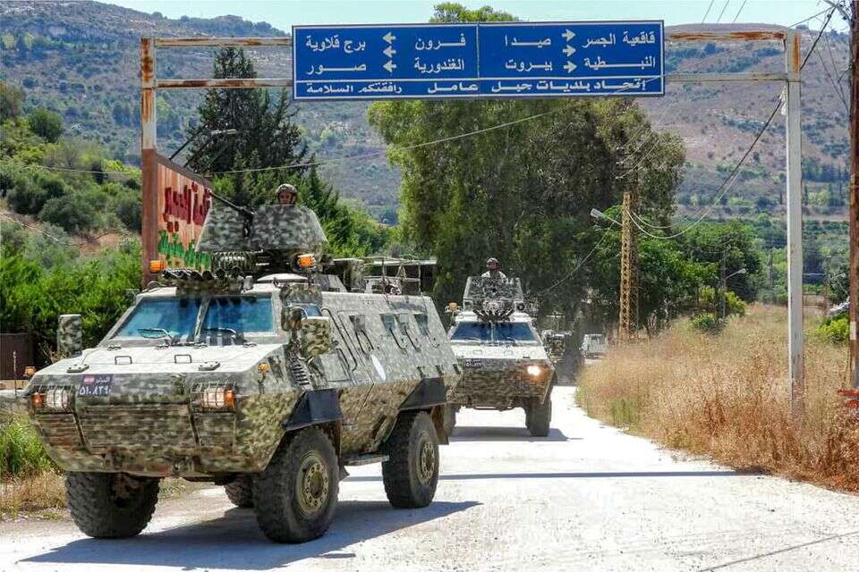 רכבים של צבא לבנון בדרום לבנון , AFP