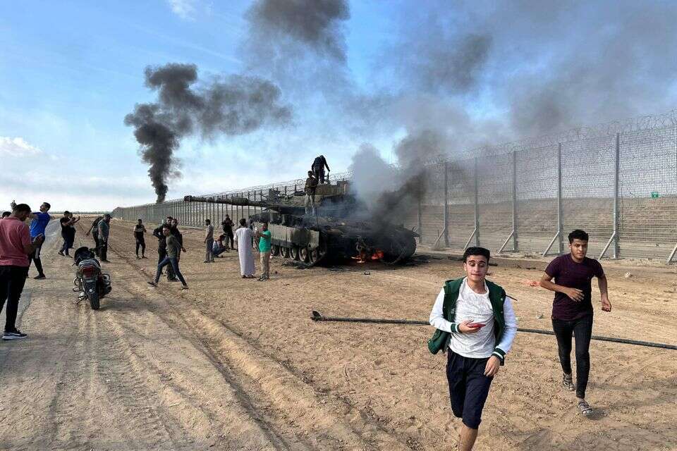 פריצת הגדר ב-7 באוקטובר , IMAGO/APAimages via Reuters Conn