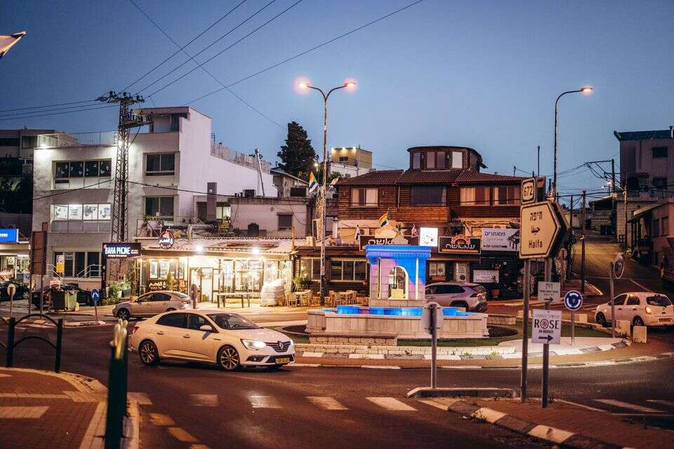 עוספיא , מיכה בריקמן