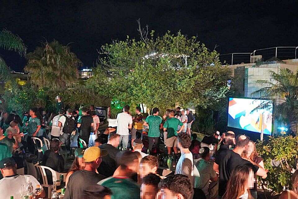 צופים יחד. "הצפייה המשותפת גורמת לחוש חיבור למדינה" , עמותת "אח גדול למען חיילים בודדים"