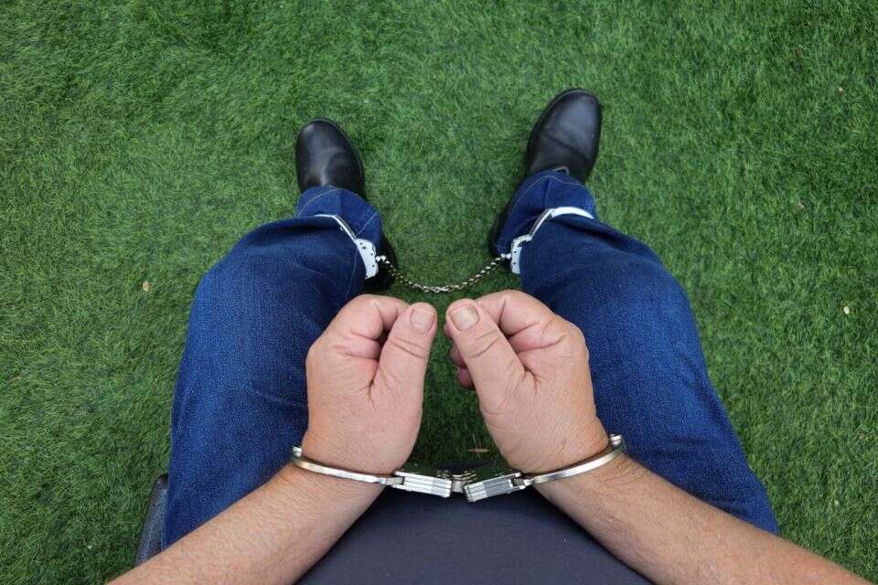הסב שנעצר בחשד לפגיעה מינית בנכדותיו , דוברות המשטרה