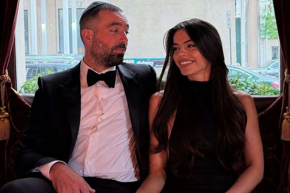 סשה ישראלוביץ' ועומר אדם. החתונה מתקרבת , מתוך עמוד האינסטגרם של עומר אדם