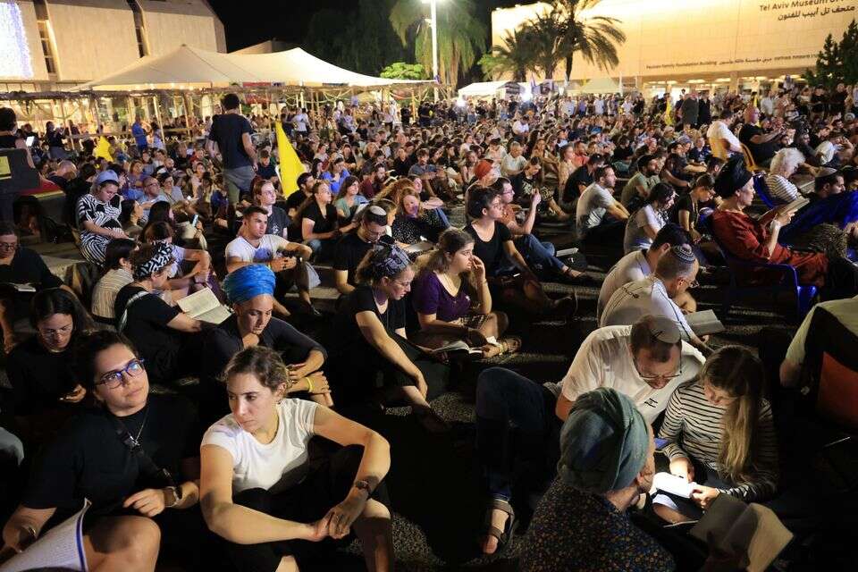 ערב תשעה באב בכיכר החטופים, לפני שנתיים , קוקו