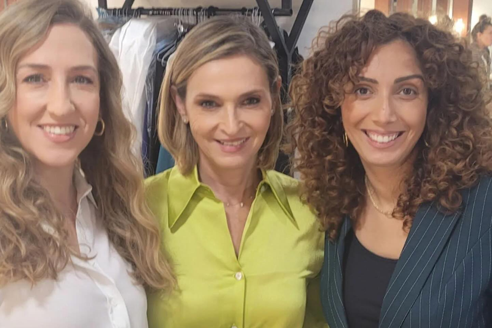 מעיין פרתי (מימין). עוזבת את חברת החדשות , אינסטגרם