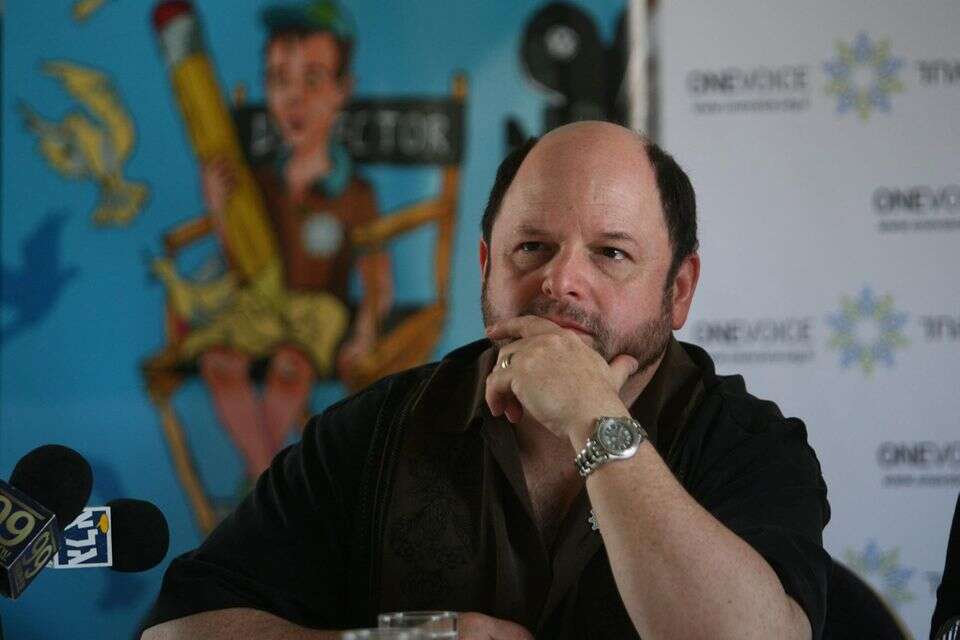 ג'ייסון אלכסנדר , גיל יוחנן