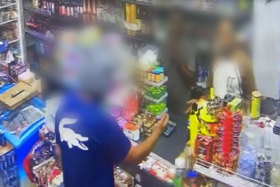 חשוד נכנס למכולת ברחוב סלמה בתל אביב - ואיים שישרוף את המקום , דוברות המשטרה