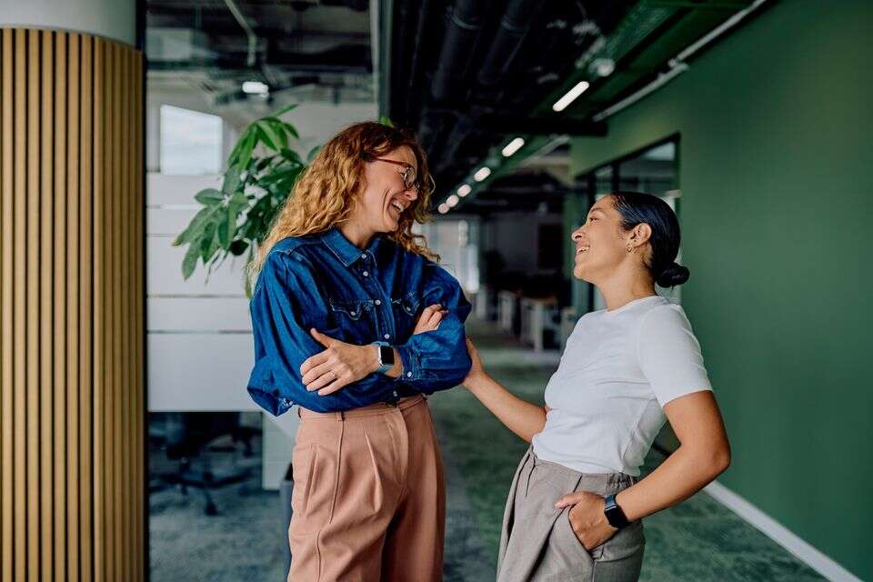 חברות , istockphoto